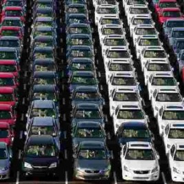 Auto loans set record as Americans borrow to pay for new vehicles