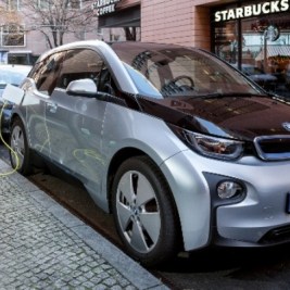 Americans crazy like a fox when considering hybrid, electric vehicles?