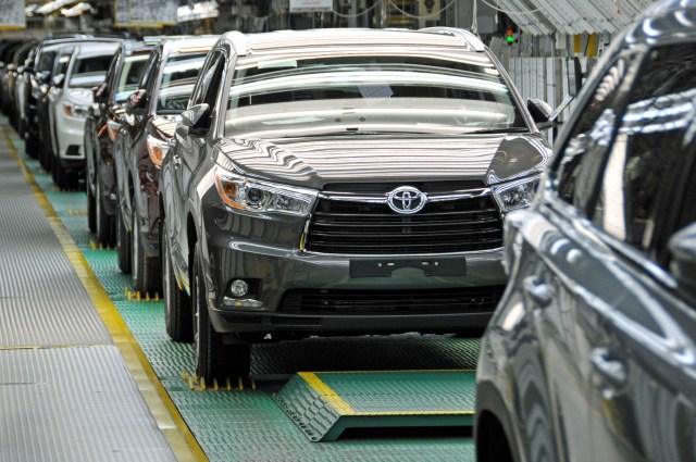 Toyota Highlander assembly line