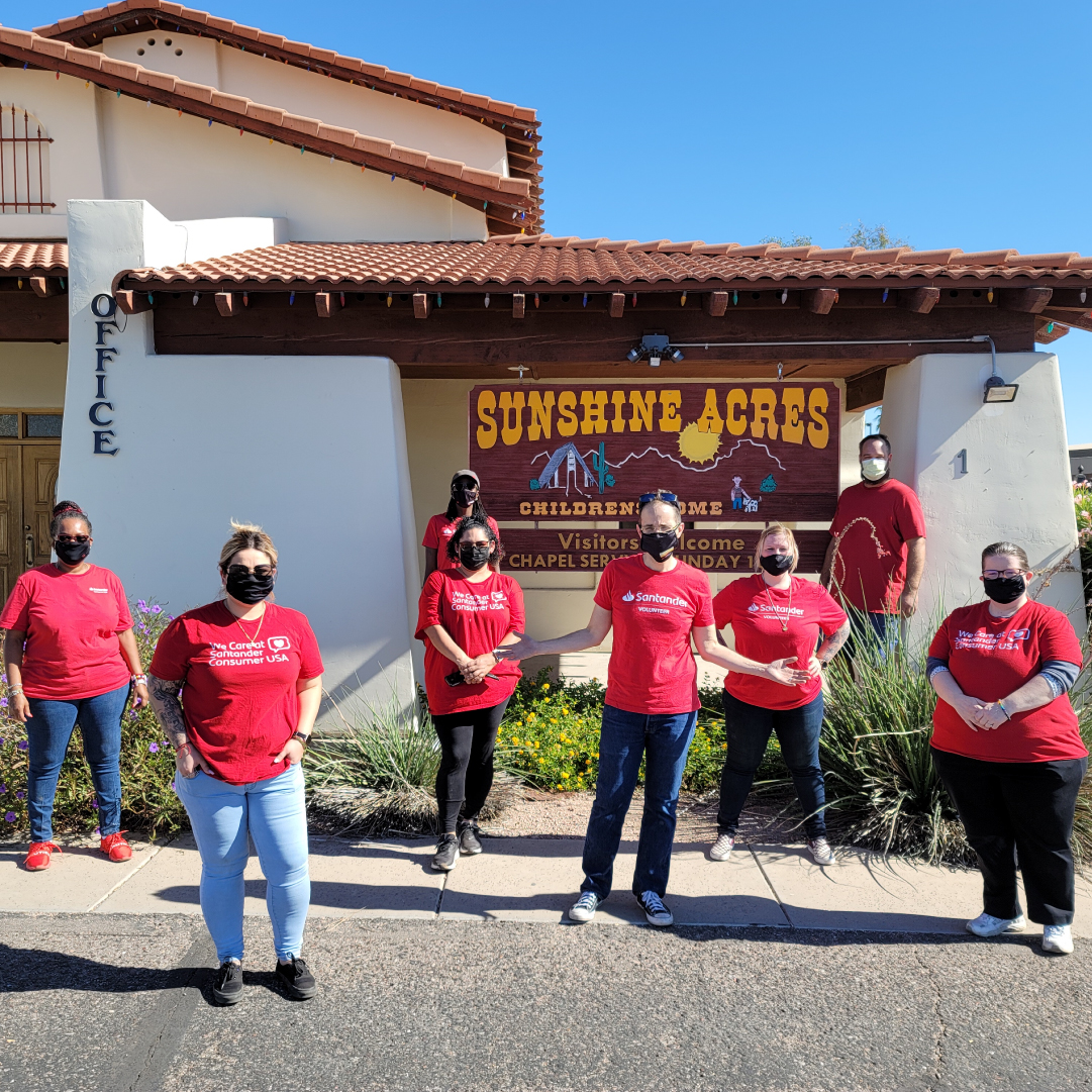 Santander Consumer employees volunteer with Sunshine Acres Children’s Home